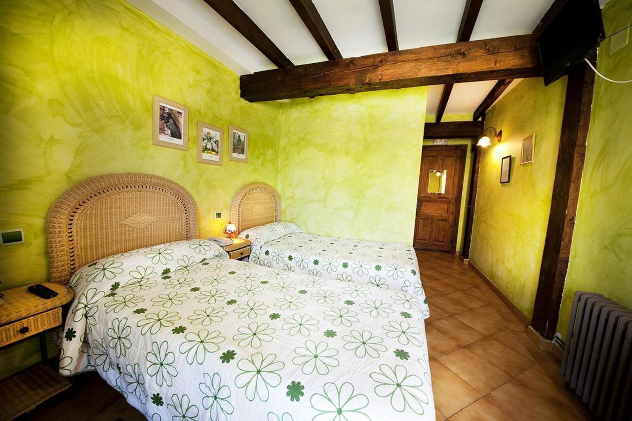 Posada El Pozu La Tejera Pontejos ภายนอก รูปภาพ